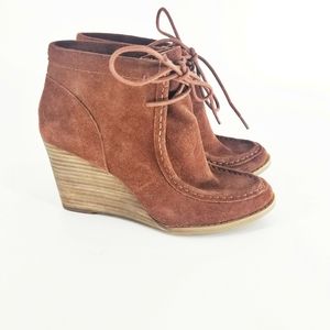 Lucky Brand chukka boots